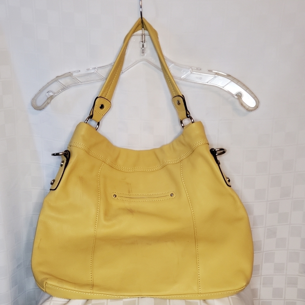 B Makowsky Shoulder Bag - Picture 8 of 10